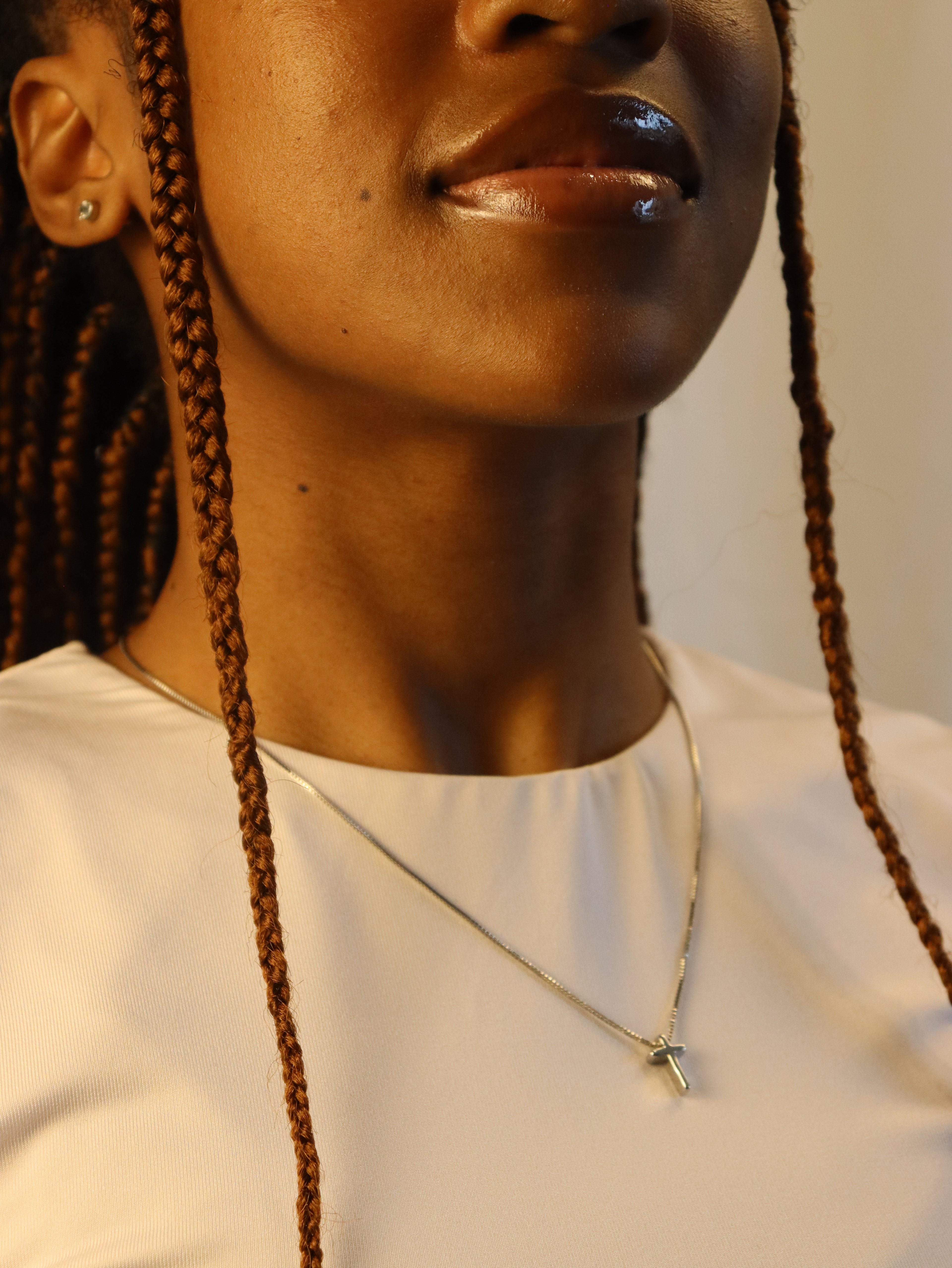 Women’s Small Silver Cross Pendant.